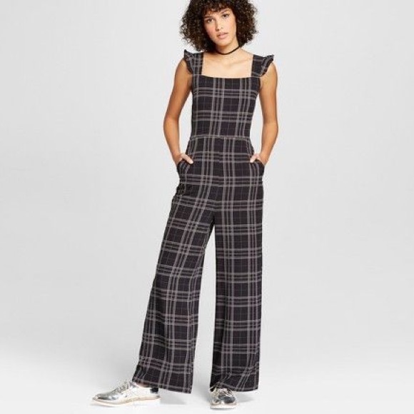 overall jumpsuit